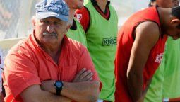 Para aplaudirlo de pie: el técnico de Maipú sorprendió a todos