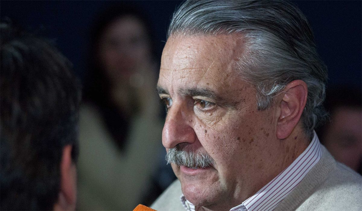 Eduardo Sancho presidió Fecovita hasta junio del 2022 cuando fue reemplazado por su sucesor Rubén Panella. Desde el rol que cumplió aseguró en carta documento que una parte de los cheques con los que Fecovita dijo haber cumplido parte de la deuda que mantiene con Iberte en verdad eran para pagar un suministro de junio del 2022 y que nunca podrían haber sido para costear la millonaria deuda que mantiene Fecovita. Eduardo Sancho presidió Fecovita hasta junio del 2022 cuando fue reemplazado por su sucesor Rubén Panella. Desde el rol que cumplió aseguró en carta documento que una parte de los cheques con los que Fecovita dijo haber cumplido parte de la deuda que mantiene con Iberte en verdad eran para pagar un suministro de junio del 2022 y que nunca podrían haber sido para costear la millonaria deuda que mantiene Fecovita.