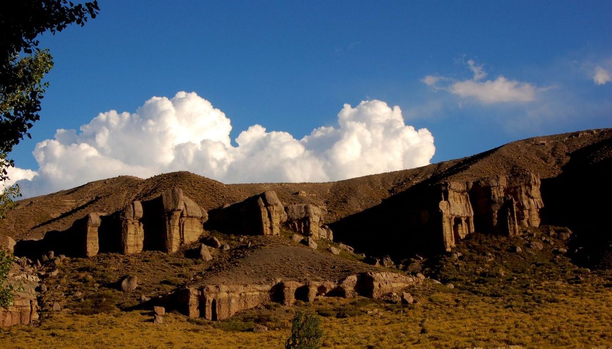 Los Castillos de Pincheira están en un área natural protegida. Los Castillos de Pincheira están en un área natural protegida.
