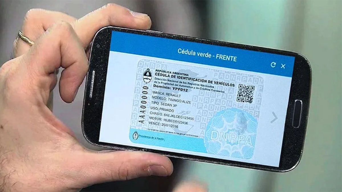 Cédula verde digital y autorización a terceros que no son titulares del auto. El trámite se hace en la app Mi Argentina. 