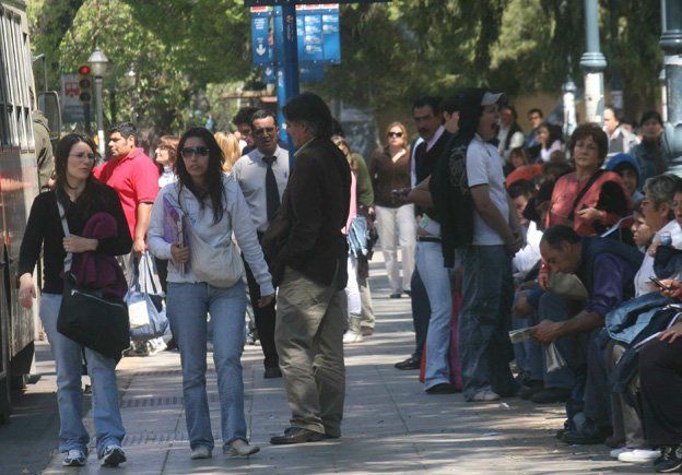 Los colectivos en Mendoza: planean unir recorridos y reducir los grupos sólo a seis