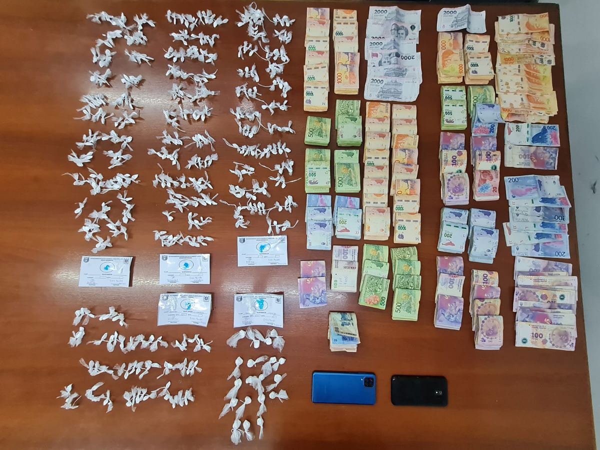 En el allanamiento se secuestraron 487 envoltorios con cocaína. En el allanamiento se secuestraron 487 envoltorios con cocaína.