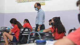 José Thomas estuvo en General Alvear, donde es alto el número de contagios,&nbsp; recorriendo escuelas con el intendente Walther Marcolini.