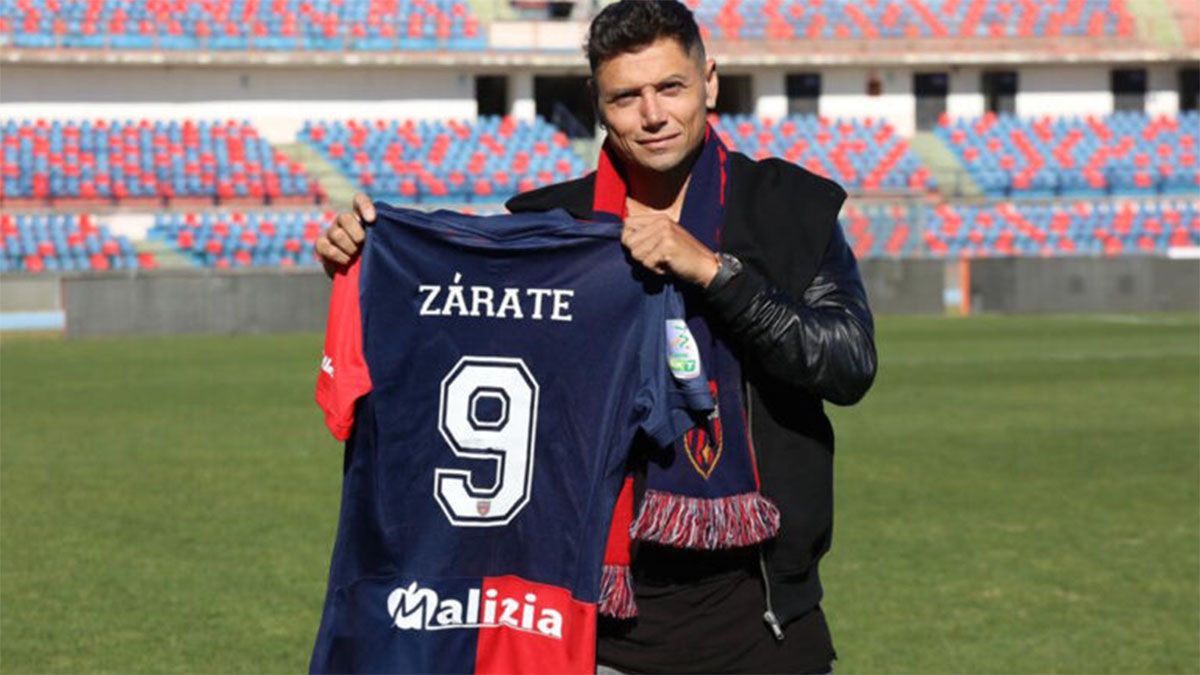 Mauro Zárate pasa por un pésimo momento en Italia