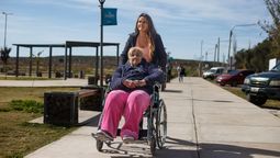 La nueva silla permitió que Marta recuperara movilidad, autonomía y momentos cotidianos junto a su familia.