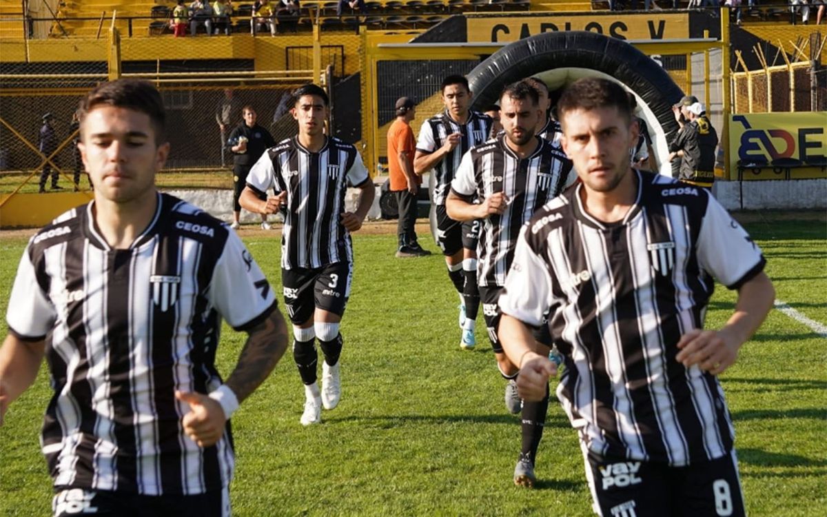 Gimnasia y Esgrima igualó ante Flandria de visitante.