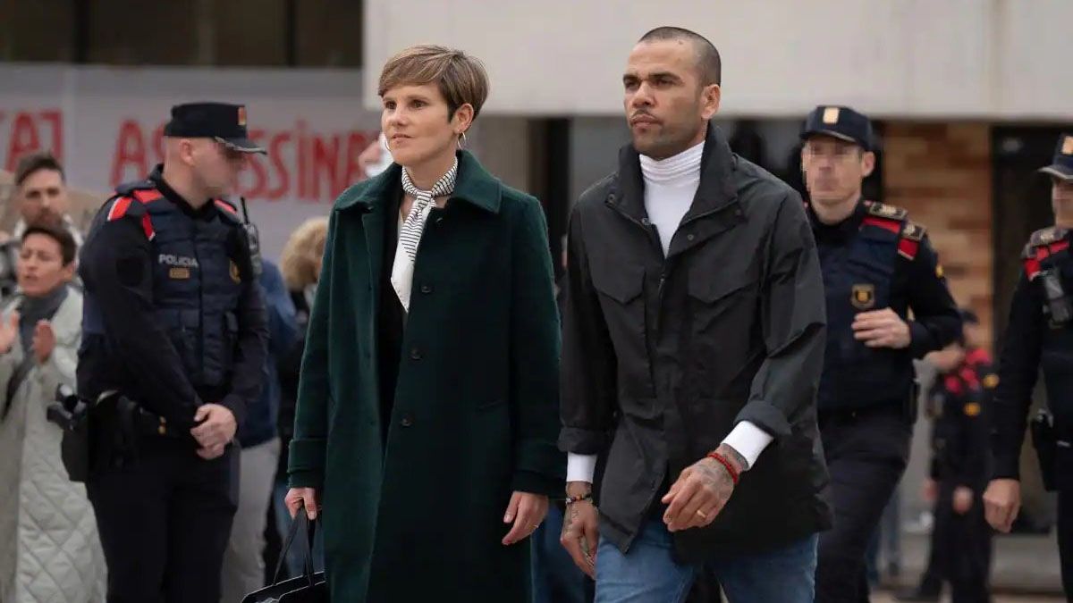 Dani Alves abandonó la cárcel de Barcelona.