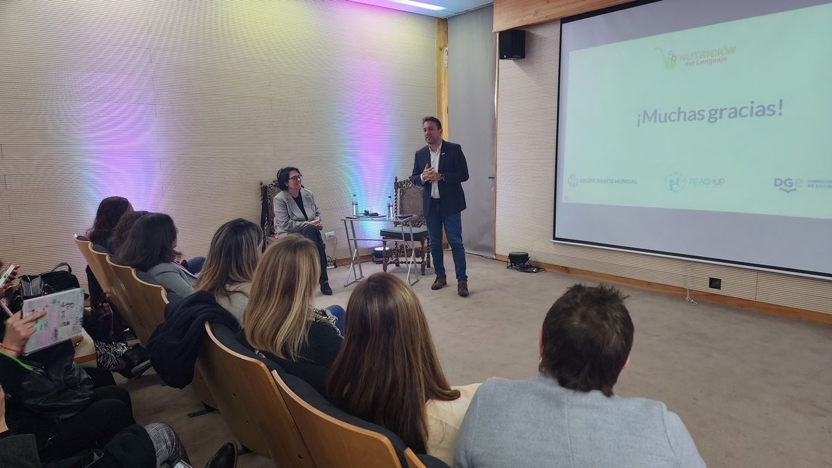 El ministro Tadeo García Zalazar y la integrante del Banco Mundial presentaron los resultados del programa Nutrición del Lenguaje. El ministro Tadeo García Zalazar y la integrante del Banco Mundial presentaron los resultados del programa Nutrición del Lenguaje.