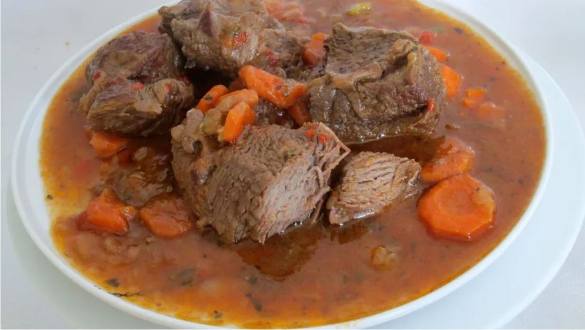 Carne a la olla. La receta de carne a la olla riquísima para cortar con la cuchara. Carne a la olla. La receta de carne a la olla riquísima para cortar con la cuchara.