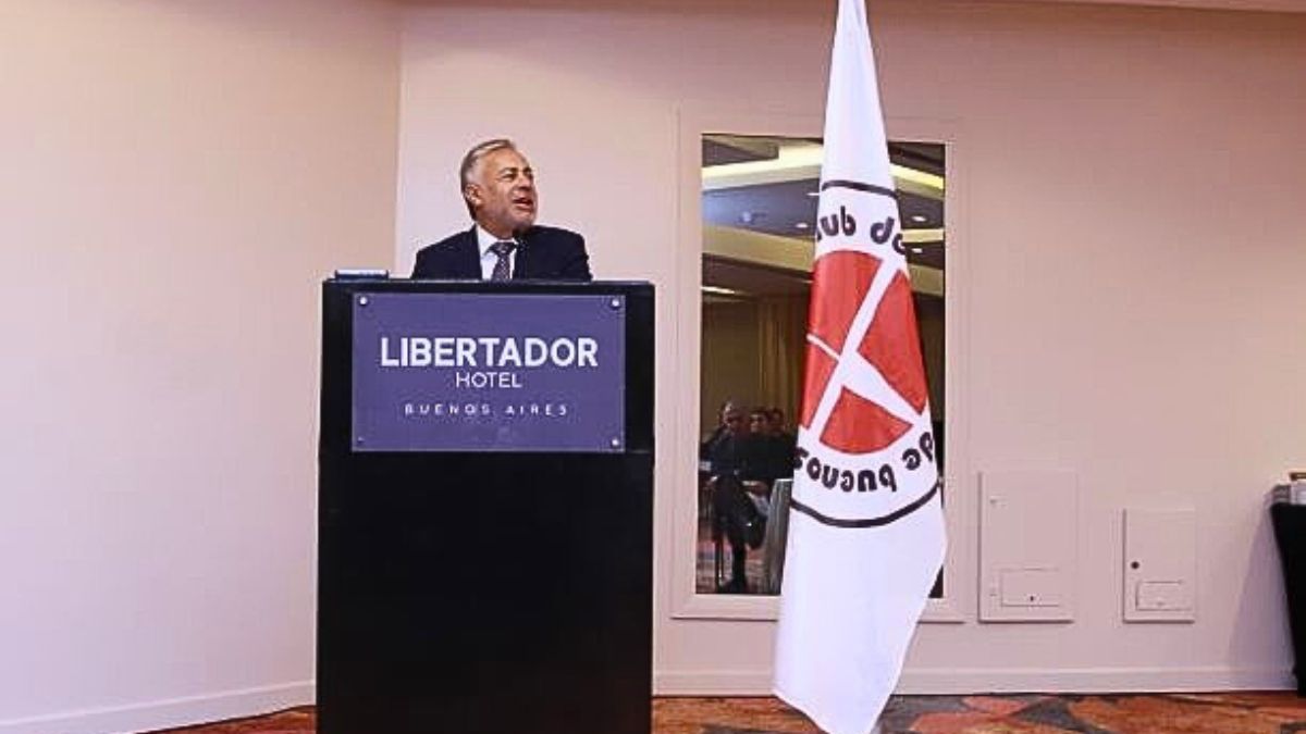 Alfredo Cornejo llevó adelante una reunión frente a petroleros para atraer inversiones a la provincia. Imagen: Gobierno de Mendoza. 