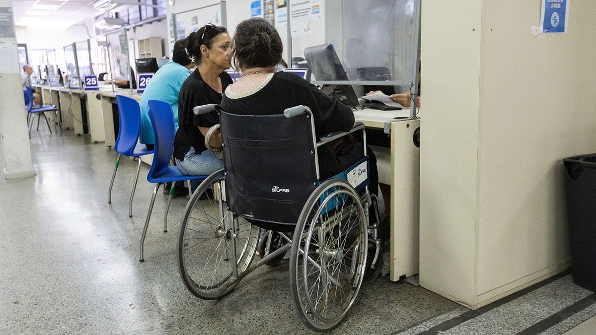 En enero el ajuste del 2,47% en las jubilaciones y pensiones se aplicó de manera automática sobre todas las prestaciones que paga ANSES. En enero el ajuste del 2,47% en las jubilaciones y pensiones se aplicó de manera automática sobre todas las prestaciones que paga ANSES.