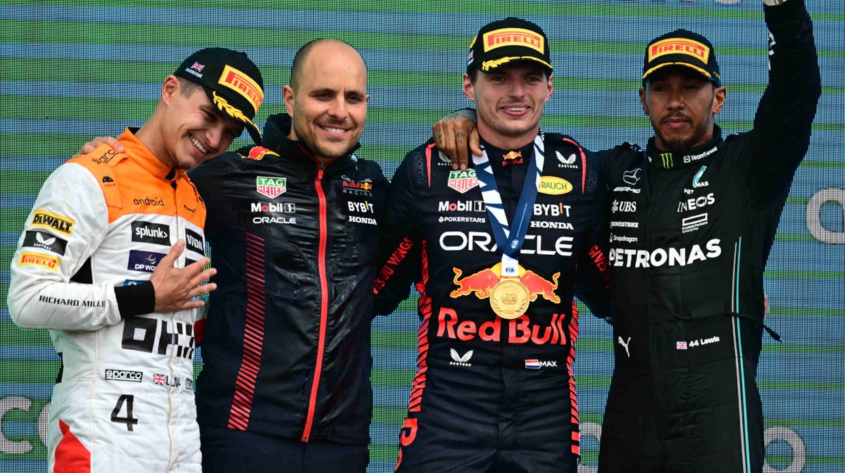 Max Verstappen terminó primero en Gran Bretaña el año pasado, y completaron el podio Lando Norris y Lewis Hamilton. Max Verstappen terminó primero en Gran Bretaña el año pasado, y completaron el podio Lando Norris y Lewis Hamilton.