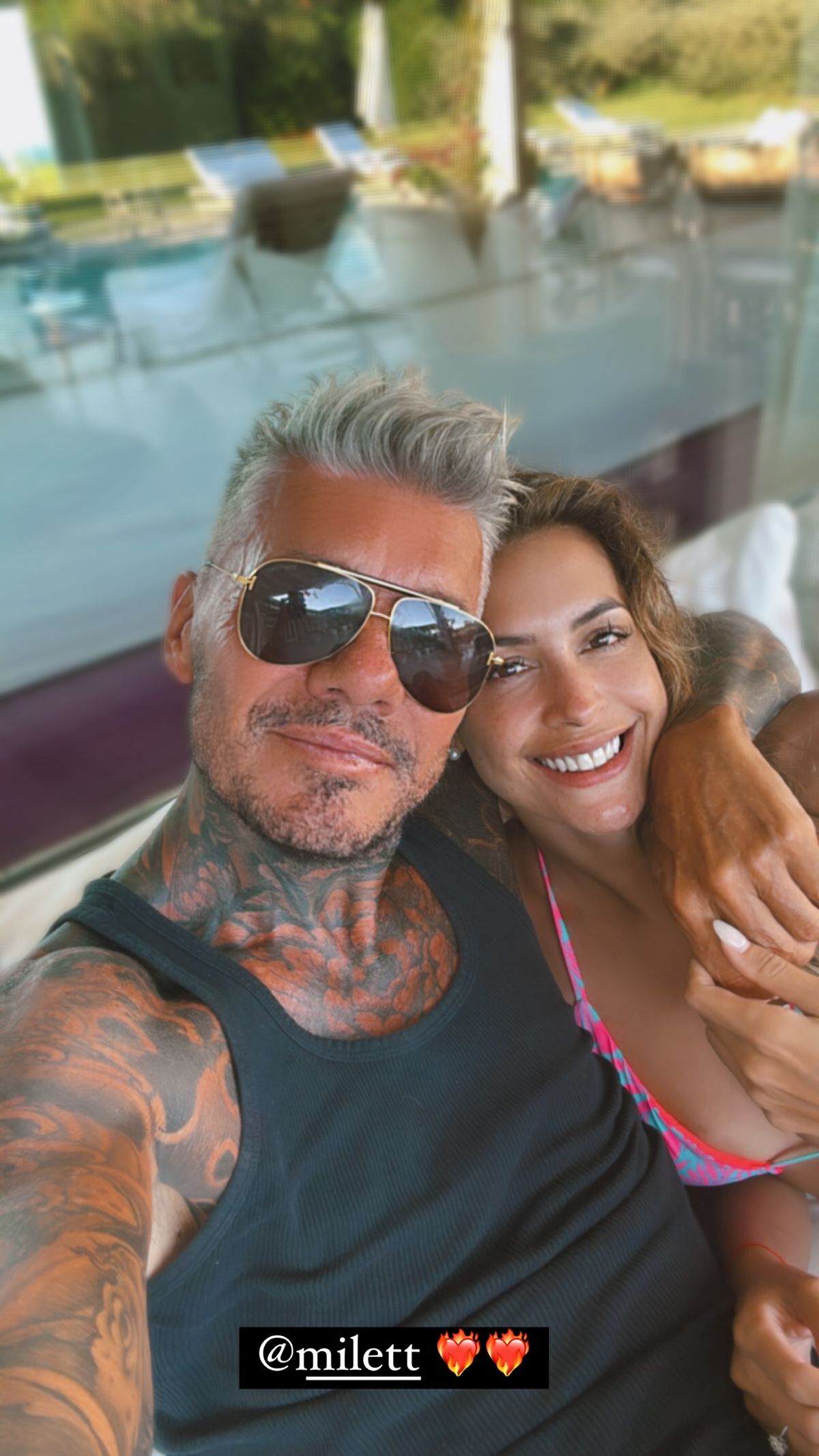 Marcelo Tinelli confirmó quién es su novia con una foto desde Punta del Este. Marcelo Tinelli confirmó quién es su novia con una foto desde Punta del Este.