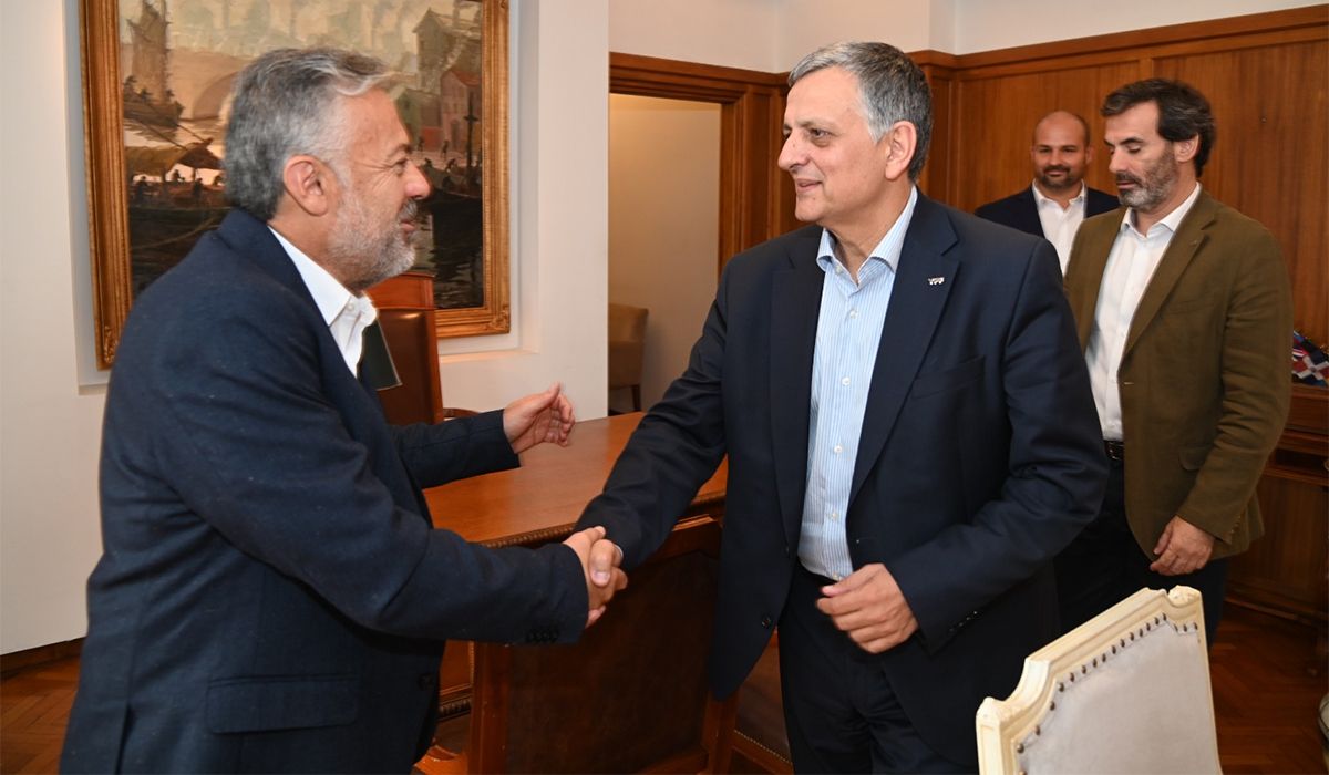 Cornejo junto a Horacio Marín, presidente y CEO de YPF.&nbsp;