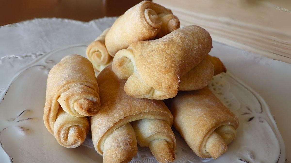 Los cuernitos son bizcochitos de grasa riquísimos para el mate. Foto: gentileza blogsthermomix.