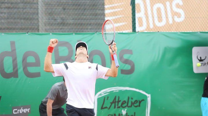 Charly lo hizo: venció a Darcis y levantó el trofeo en el Challenger de Blois
