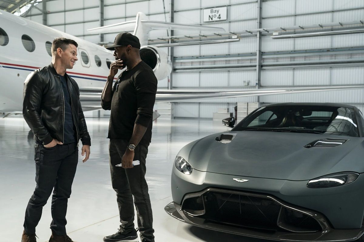 "Infinite" es una película de acción y ciencia ficción. "Infinite" es una película de acción y ciencia ficción.