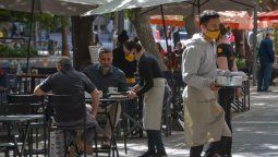 Suarez confirmó que el Gobierno provincial decidió volver a las compras y reservas en confiterías por DNI.