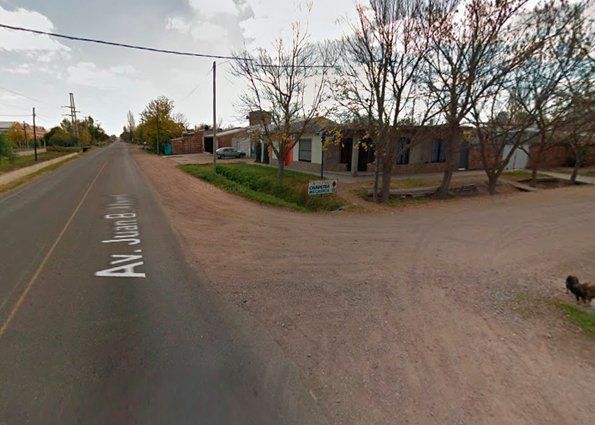 Tres delincuentes armados asaltaron un kiosco y golpearon a una clienta