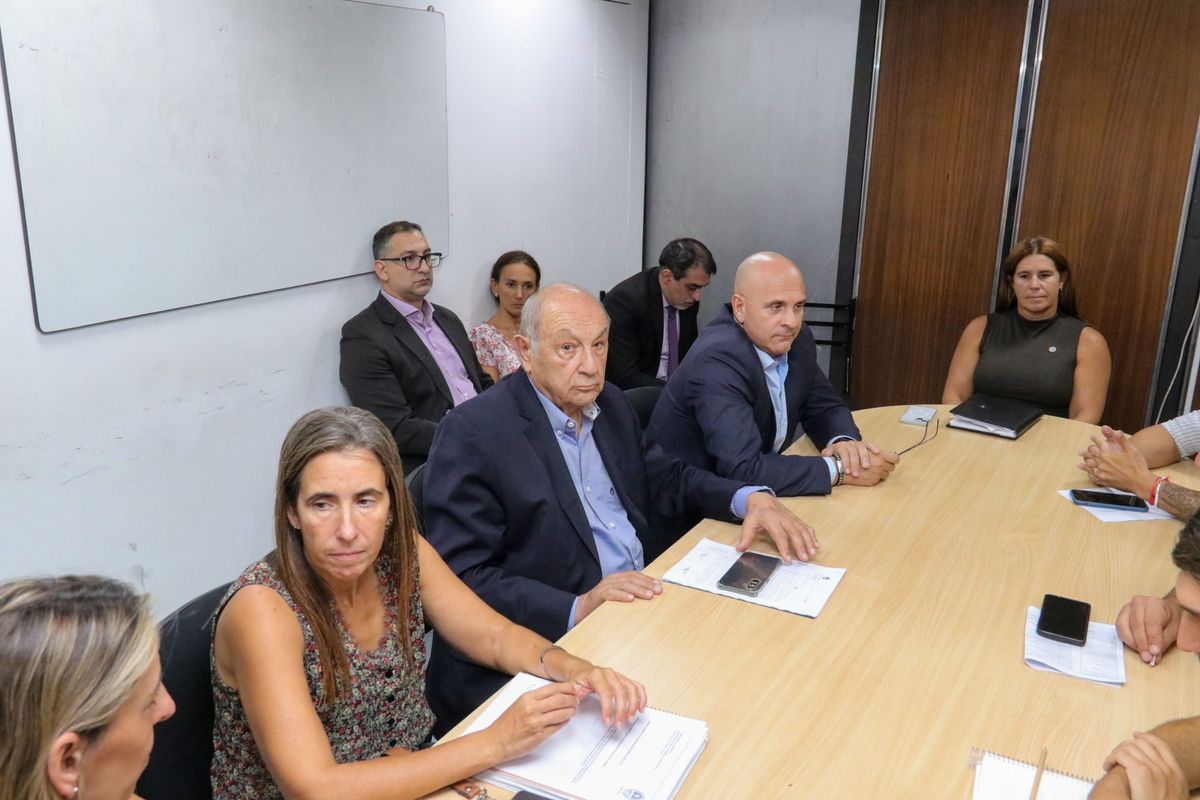 La reuni&oacute;n paritaria del gremio de los trabajadores de la Direcci&oacute;n Provincial de Vialidad.