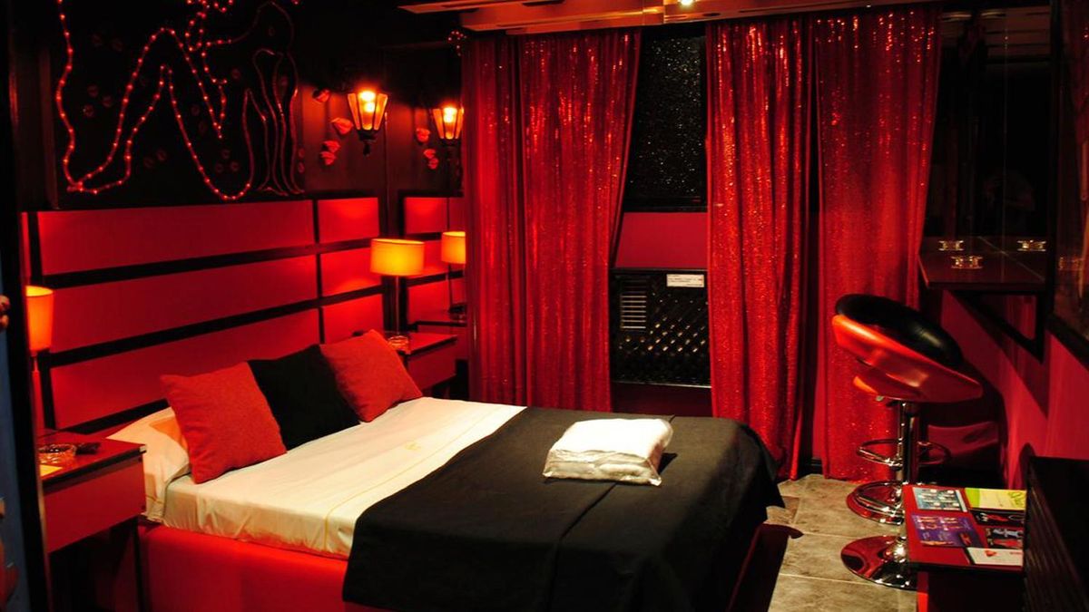 Paranormal. Un tachero fue a un telo con una "mujer fantasma" que luego se fue sin dejar rastros. Paranormal. Un tachero fue a un telo con una "mujer fantasma" que luego se fue sin dejar rastros. 