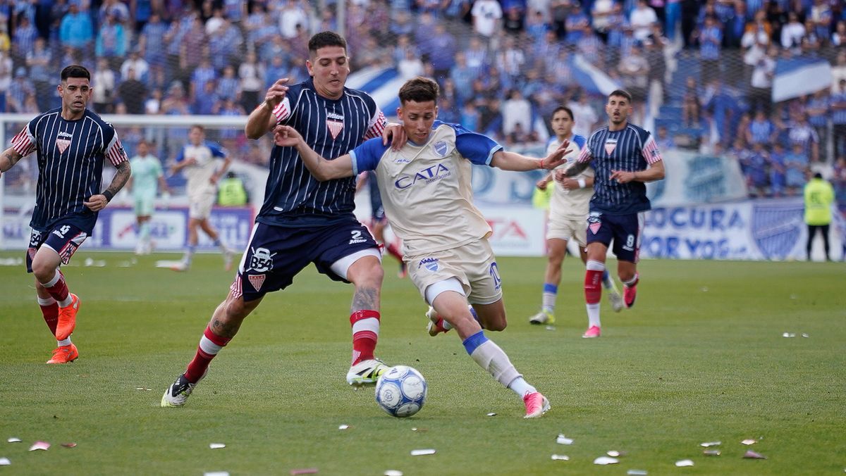 Godoy Cruz viene de ganarle 2-1 a Los Andes en el Feliciano Gambarte.