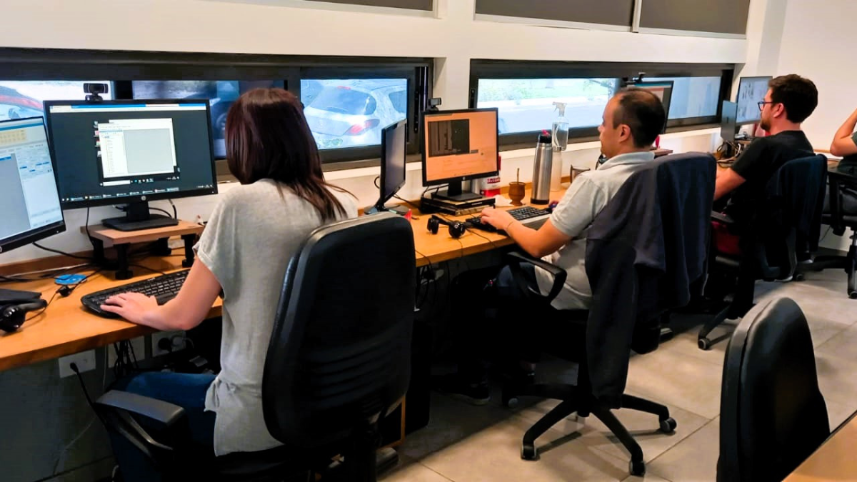 Una pyme de Mendoza está realizando un desarrollo tecnológico para conocer información detallada del vino. Está en periodo de prueba en dos bodegas de la provincia. Una pyme de Mendoza está realizando un desarrollo tecnológico para conocer información detallada del vino. Está en periodo de prueba en dos bodegas de la provincia.