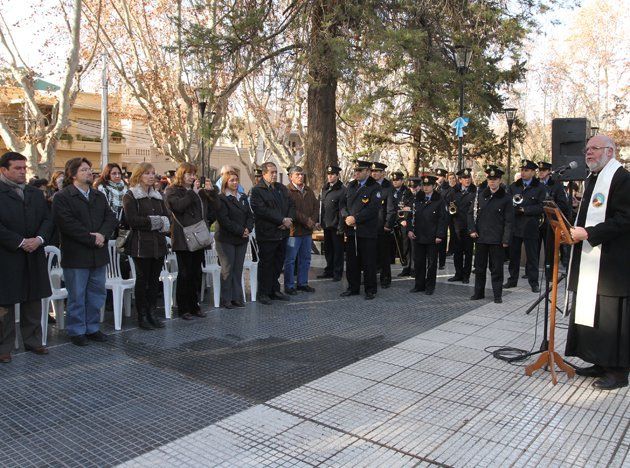 Entregarán diplomas de ascenso a policías