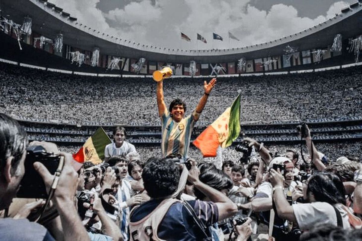 A 65 años del nacimiento de Diego Maradona, la Selección argentina y Boca lo homenajearon con emotivos videos