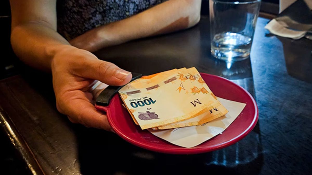 Por la falta de efectivo