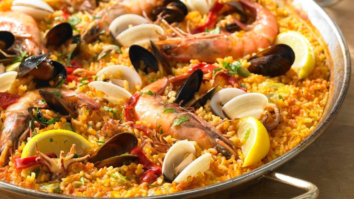 Recetas: paella de mariscos. Foto: gentileza latienda.