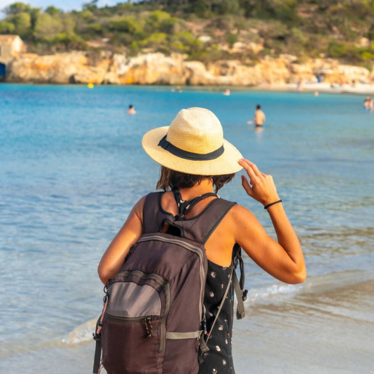 Este tipo de tendencias incorpora hasta puertos USB. Este tipo de tendencias incorpora hasta puertos USB. 