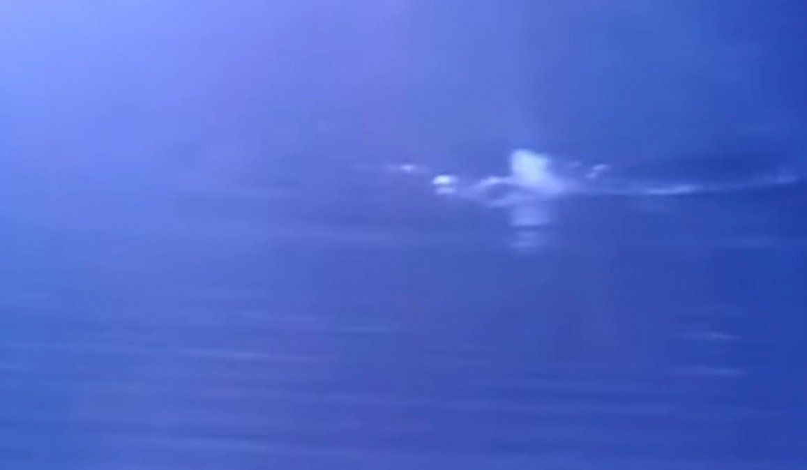 Una de las cámaras de seguridad captó el momento en el que Gian Mazzuchelli estaba en el arroyo del barrio privado de Villa La Ñata, Tigre 