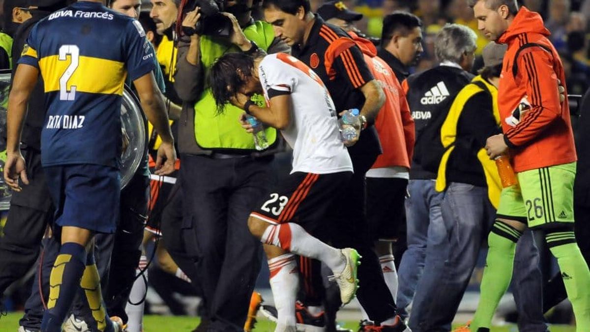 Leo Ponzio fue uno de los jugadores afectados por el gas pimienta.