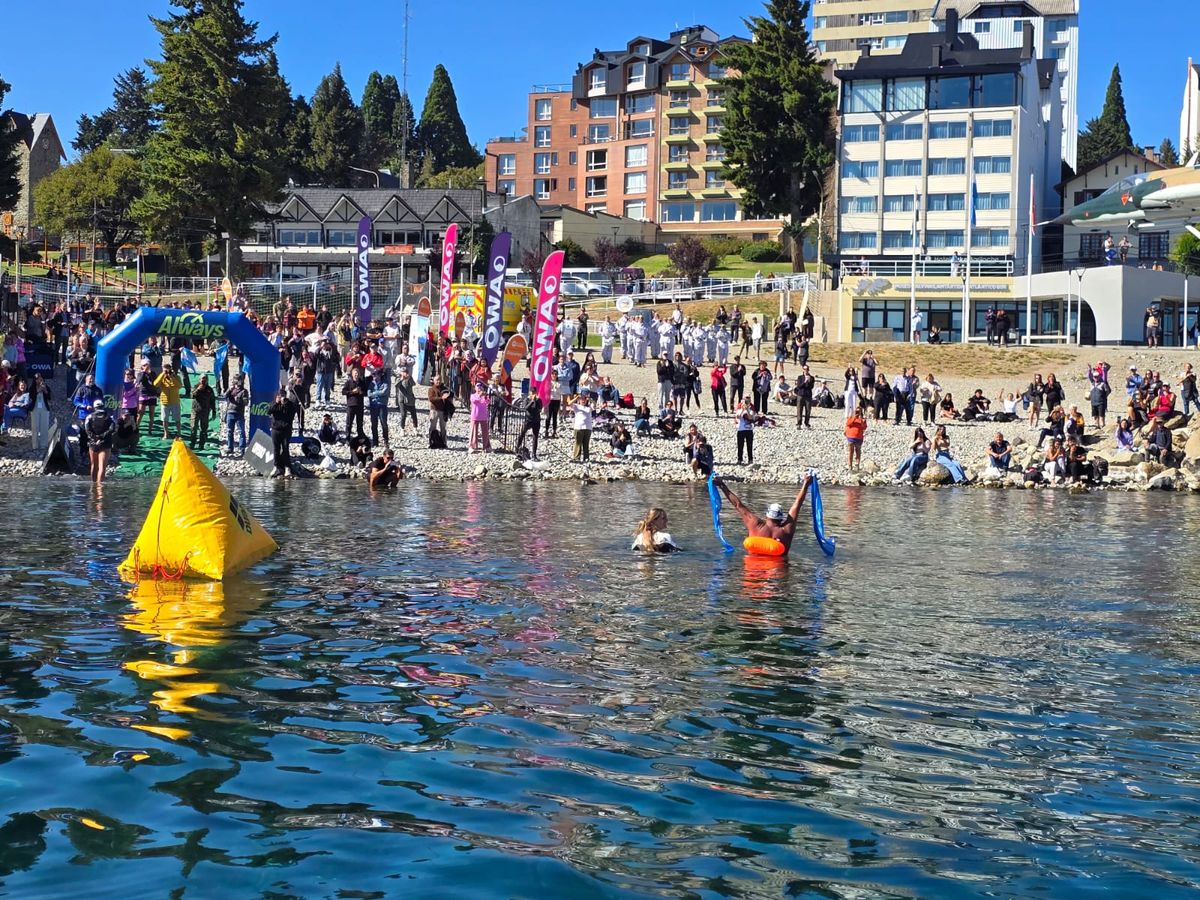 Gustavo Oriozabala demostró por qué es el mejor nadador en aguas abiertas.