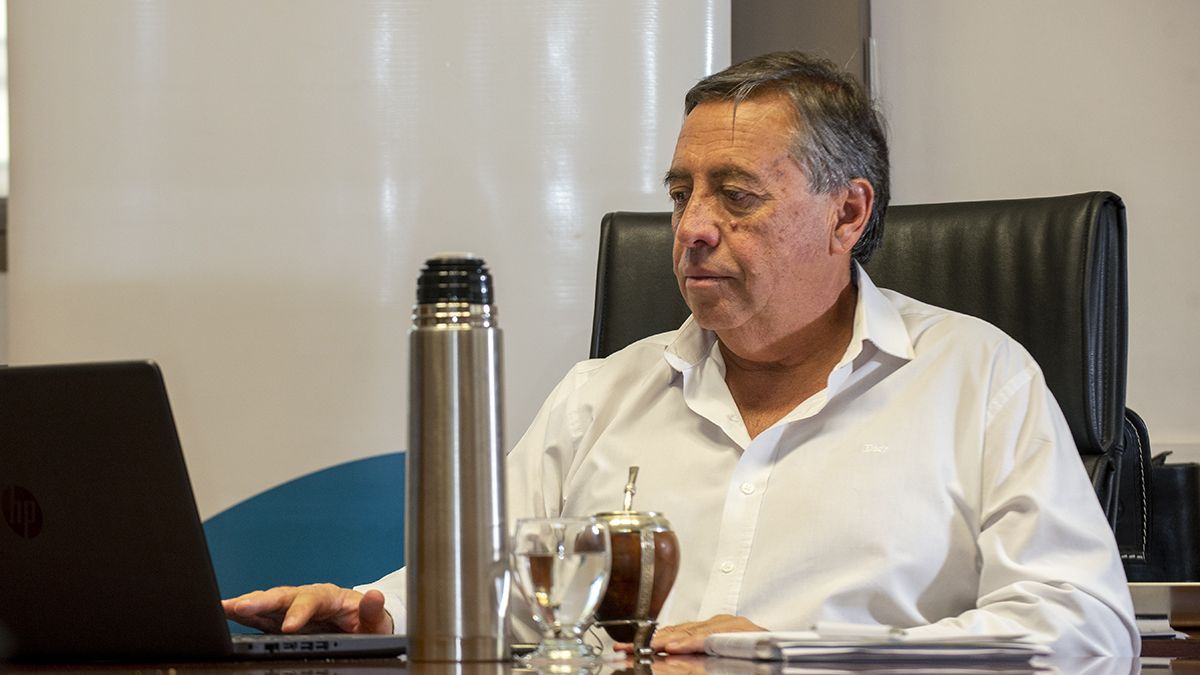 Sergio Marinelli dice que intentó dejar el agua