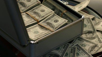 El dólar blue operó a $149 por unidad.