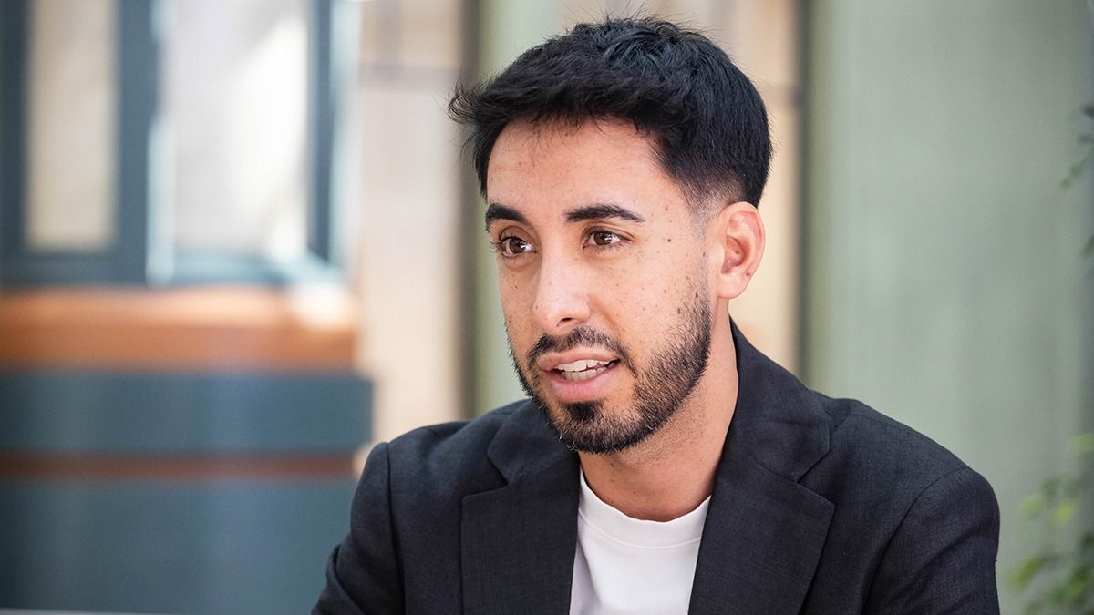 El asesor de imagen hizo una tecnicatura en Mendoza y dos diplomaturas en Buenos Aires. Hoy también da clases. El asesor de imagen hizo una tecnicatura en Mendoza y dos diplomaturas en Buenos Aires. Hoy también da clases.