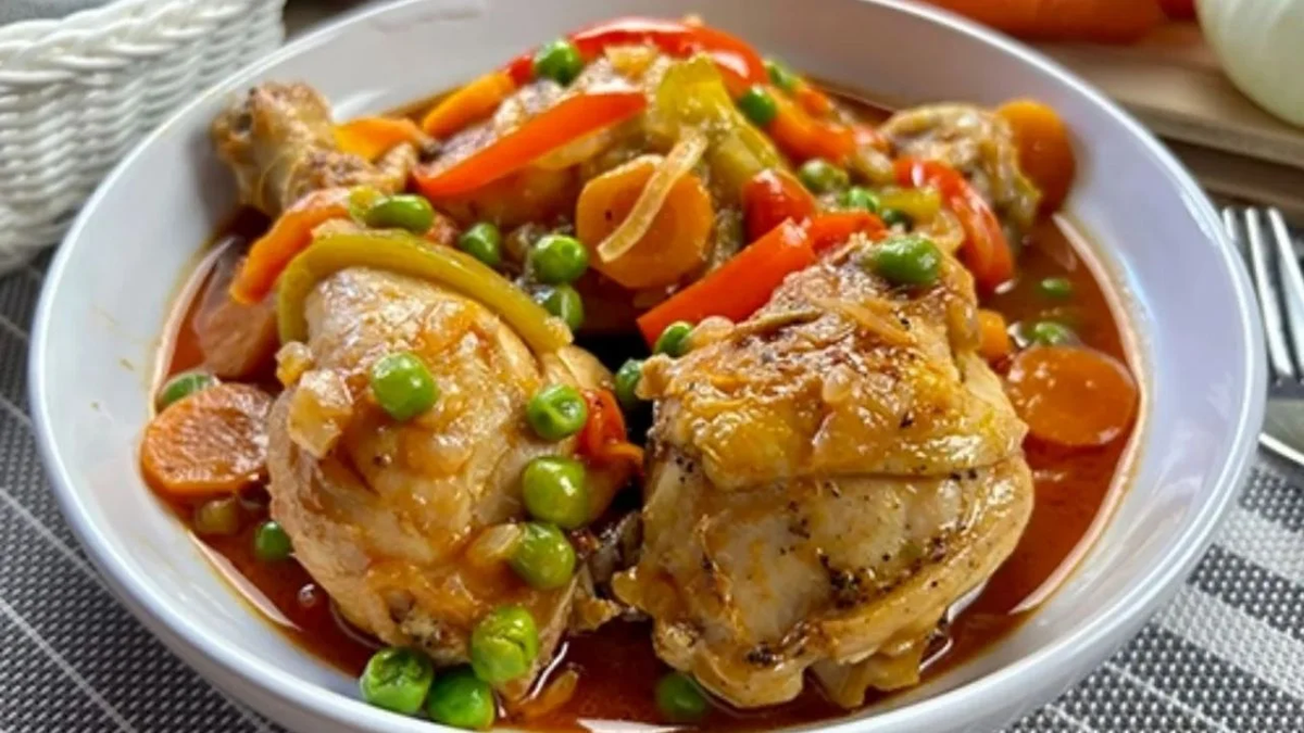 Pollo a la portuguesa, la suculenta receta para sopar con el pancito