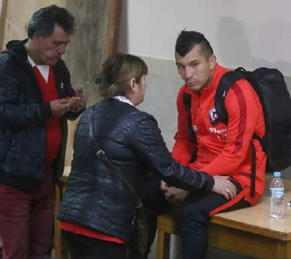 Boca y la selección chilena saludaron a Gary Medel tras la pérdida de su madre. Boca y la selección chilena saludaron a Gary Medel tras la pérdida de su madre.