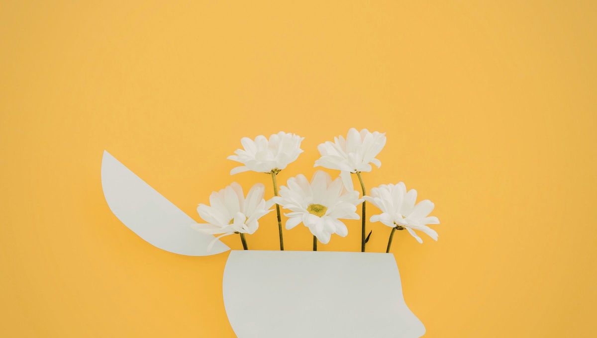 “Quien cultiva su mente es como el jardinero paciente: no ve flores el primer día, pero sabe que florecerán.” “Quien cultiva su mente es como el jardinero paciente: no ve flores el primer día, pero sabe que florecerán.”