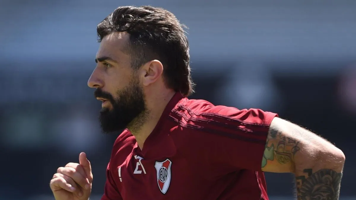 El Oso Pratto jugará dos partidos seguidos de titular en River después de 15 meses.