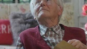 Una web porno revela el mejor regalo para tu abuelo en Navidad