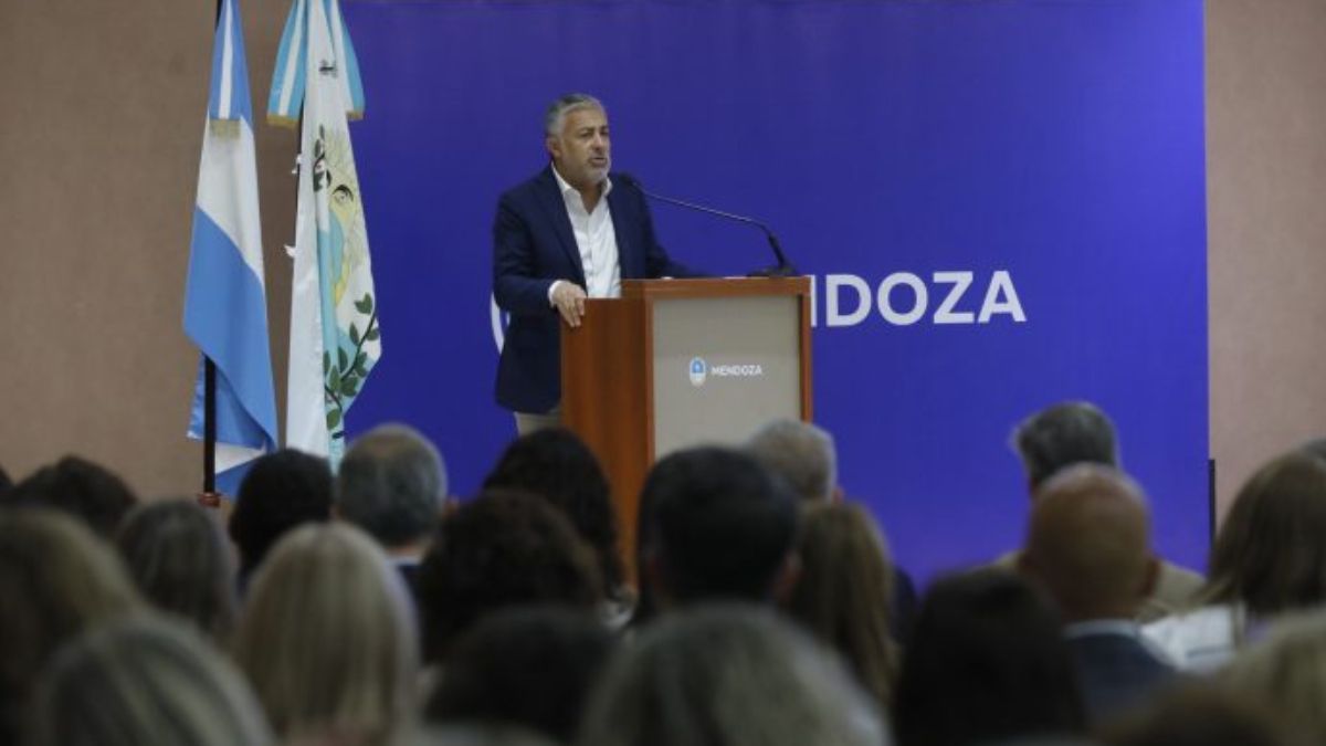 Alfredo Cornejo durante el acto oficial de inicio del ciclo lectivo 2024 en San Rafael. Alfredo Cornejo durante el acto oficial de inicio del ciclo lectivo 2024 en San Rafael.