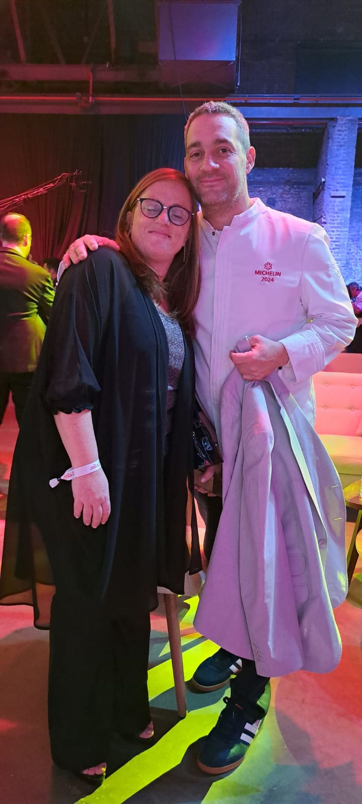 Hay equipo. Mariano Gallego junto con su esposa Florencia D´Amico, hacedores del restaurante Brindillas. Hay equipo. Mariano Gallego junto con su esposa Florencia D´Amico, hacedores del restaurante Brindillas.