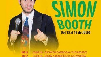 Simon Booth en el Club de la Risa