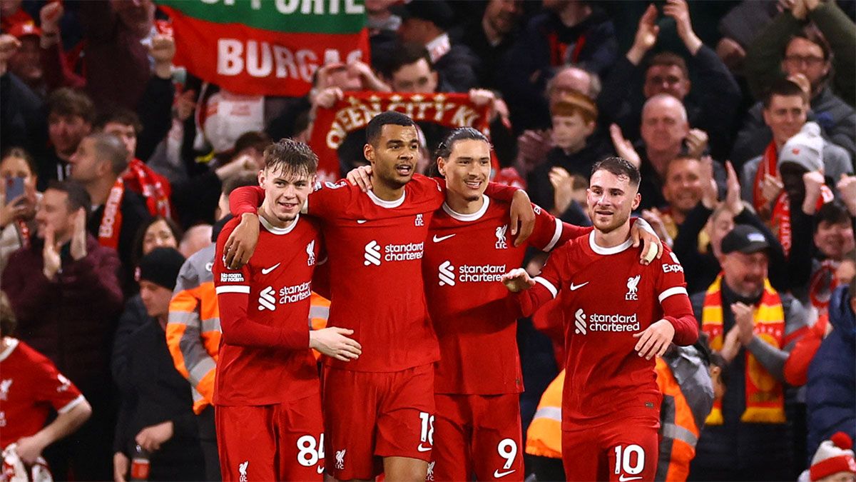 Alexis Mac Allister festeja el gol que marcó para Liverpool ante Sheffield United.