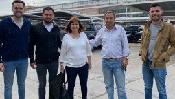 La líder del PRO, Patricia Bullrich, llegó a Mendoza con el objetivo de reforzar candidatos de cara a las elecciones 2021 de noviembre. La fueron a recibir Àlvaro Martínez, presidente del PRO, y Enrique Thomas.