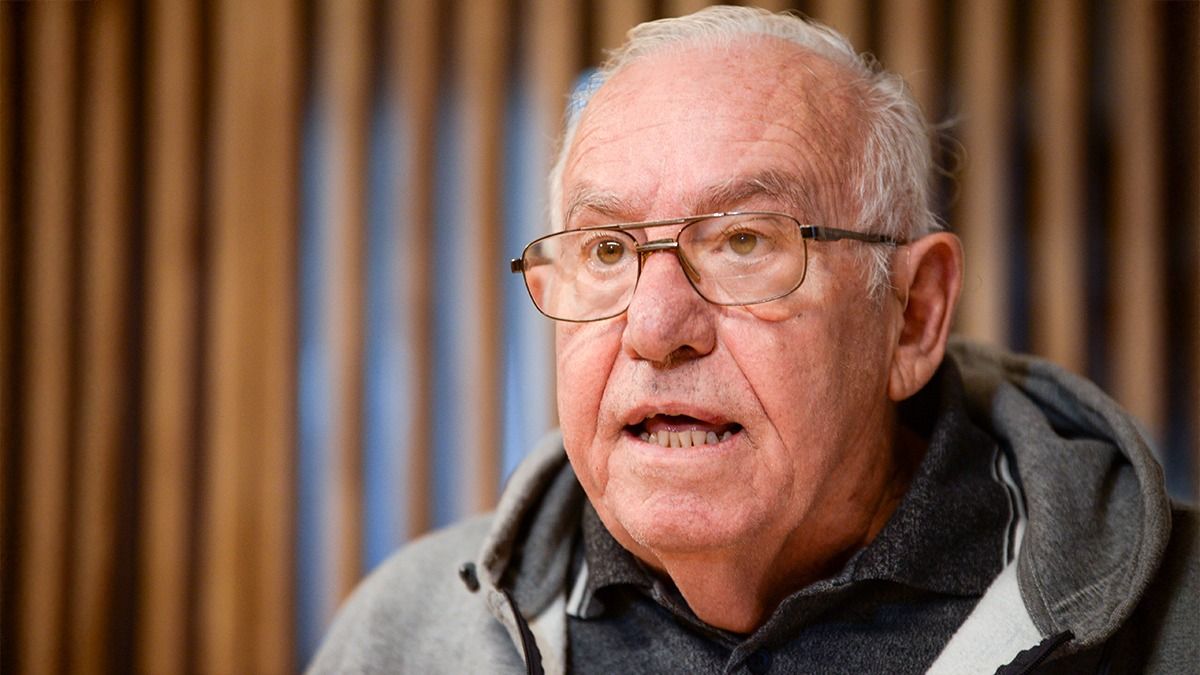 Desde su juventud, ayudando a su papá César, Daniel Agüero lleva adelante la fábrica de churros. Desde su juventud, ayudando a su papá César, Daniel Agüero lleva adelante la fábrica de churros.