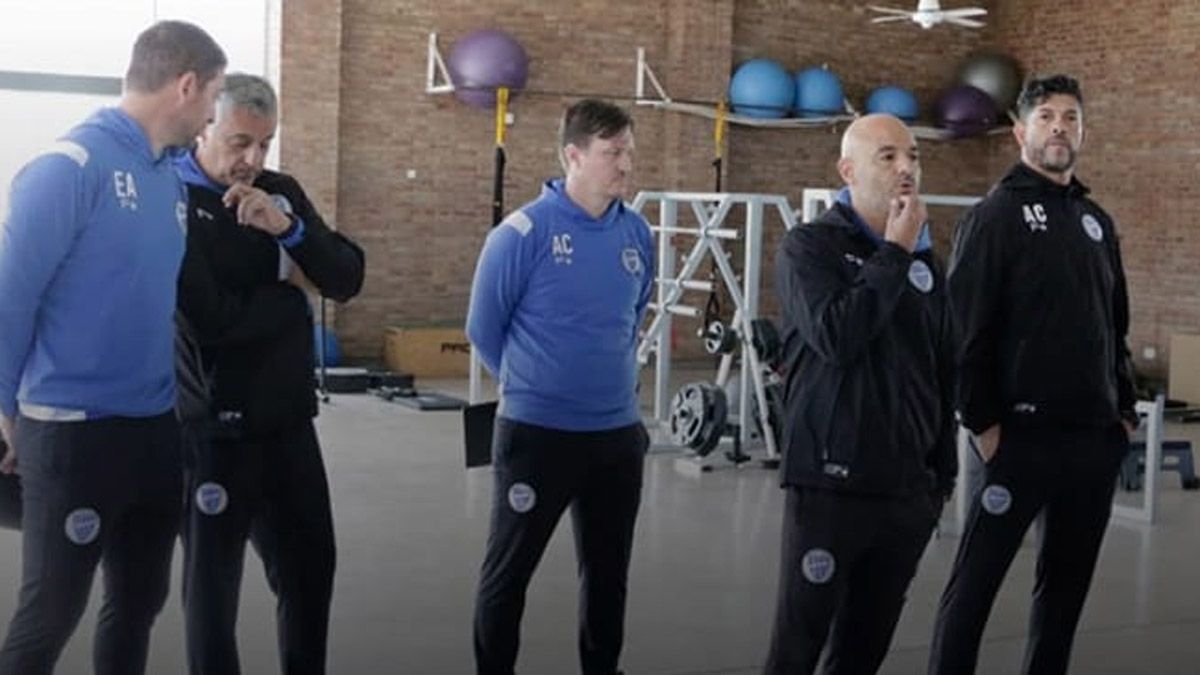 Godoy Cruz confirmó la salida de Favio Orsi y Sergio Gómez.